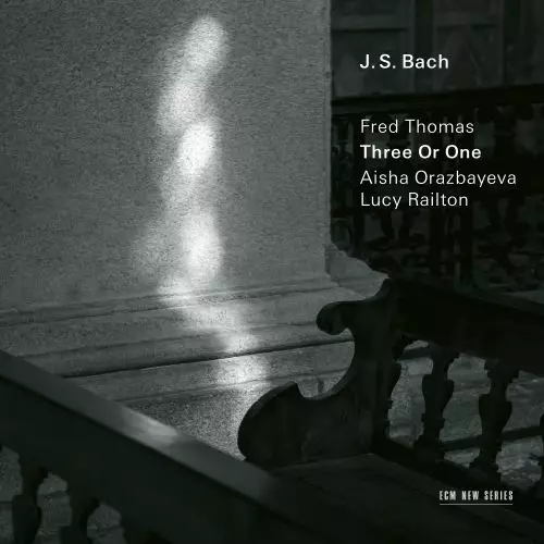Bach, J S - Three or One - Thomas, Fred - Klassinen CD - 742 - 1